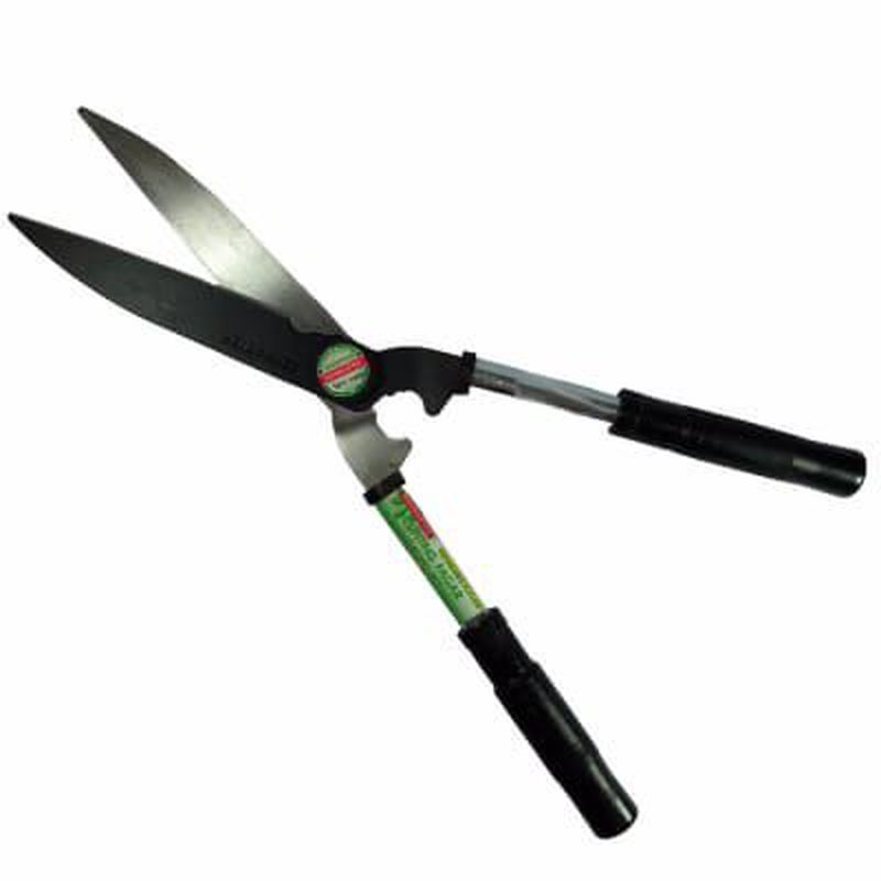 GUNTING RUMPUT