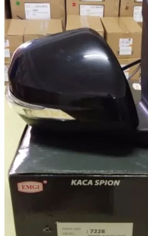 kaca spion avanza