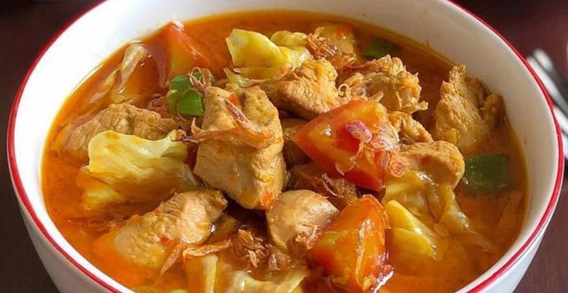 Rica-rica Ayam dan Nasi