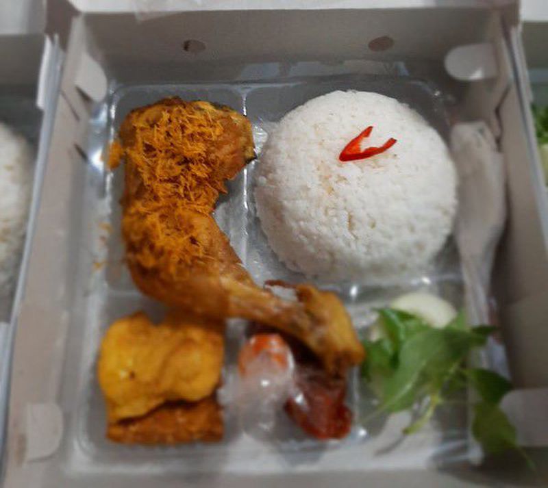 Nasi Kotak Lalapan Ayam