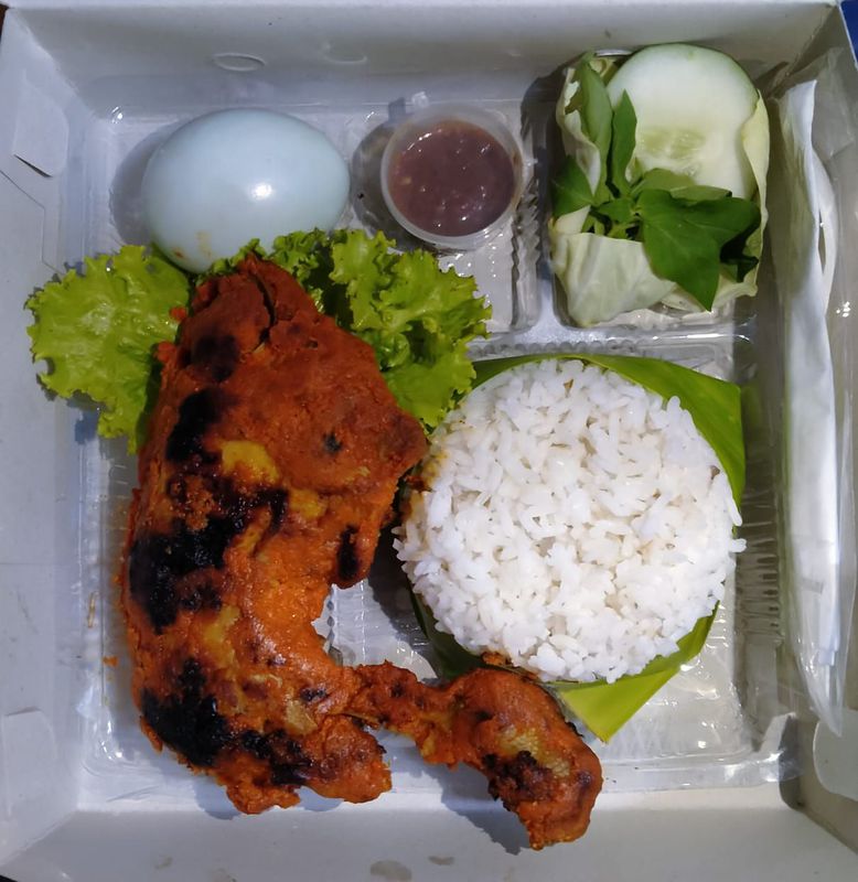 Nasi Kotak Ayam Bakar Dapur Avi Daging