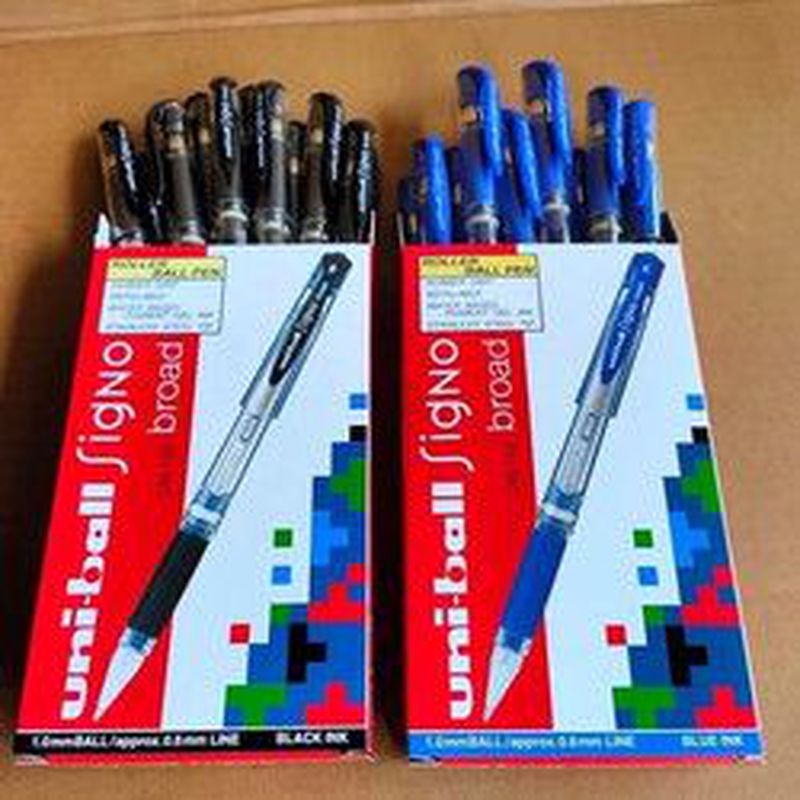 Pena Uniball Signo ( per kotak) - Biru