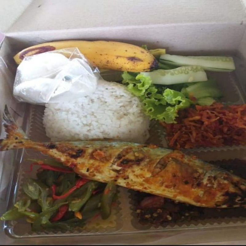 Nasi Box Ikan Bakar Kembung