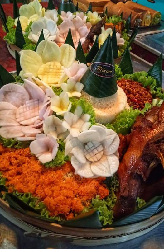 Nasi Tumpeng 15 Porsi