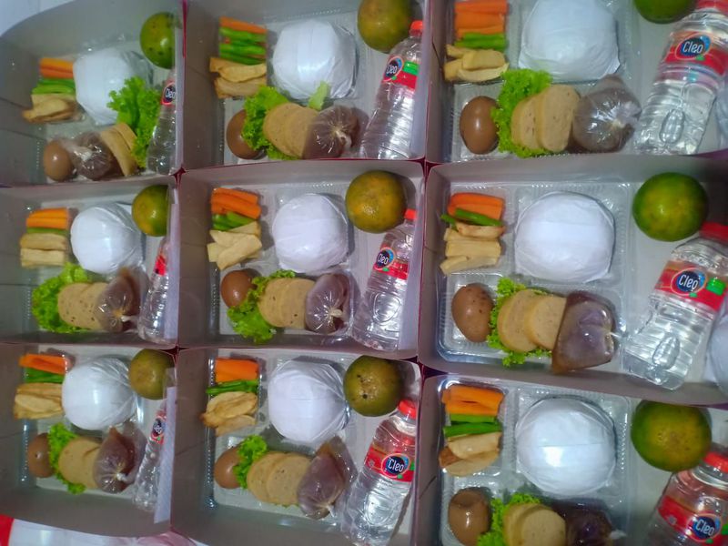 PAKET NASI & SNACK 6