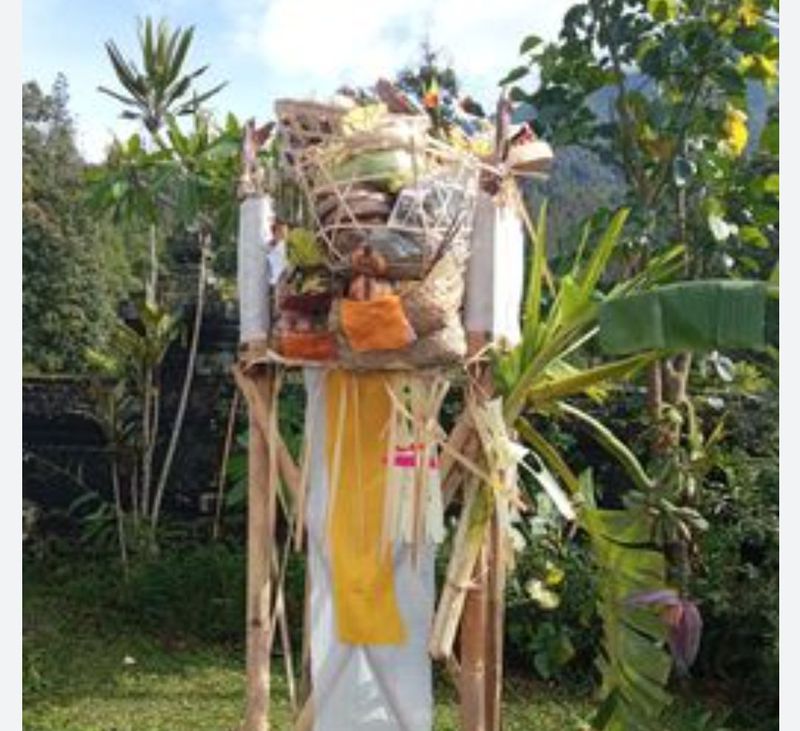 banten tumpeng selikur