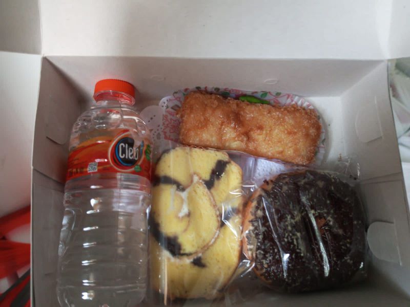 kue kotak