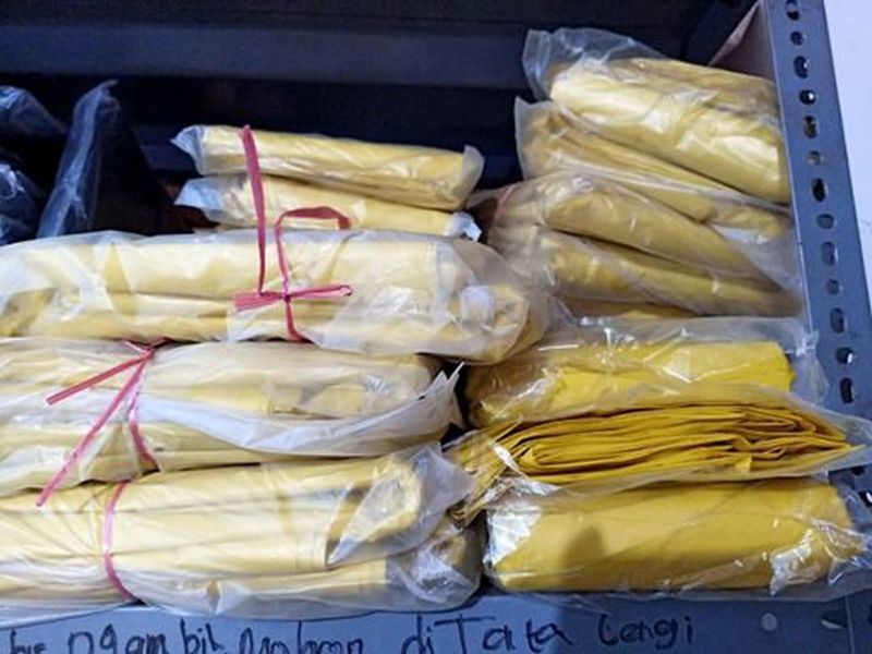 Kantong Plastik 'Polibag Kuning