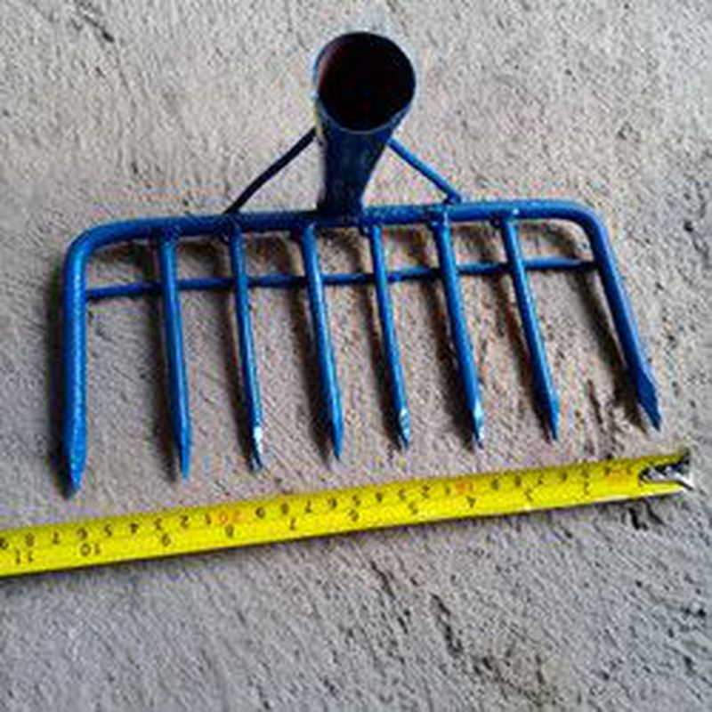 Penggaruk Besar (Alat Untuk Tanaman)