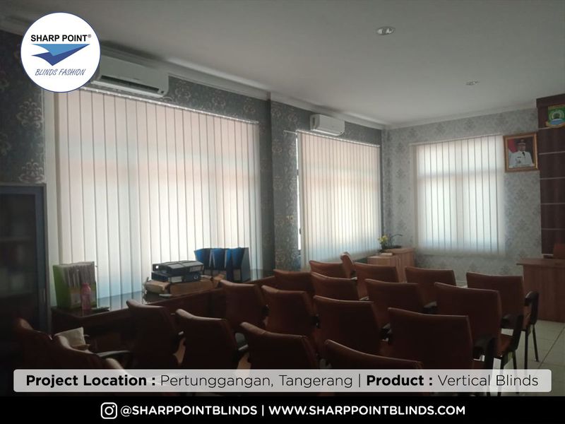 Vertical Blind/Tirai Vertikal Penutup Sinar Matahari SP.8370