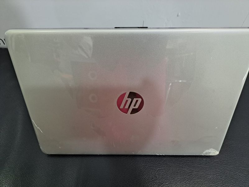 hp 14 s