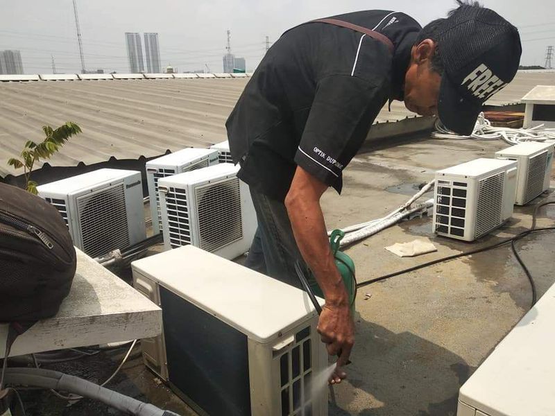 Tambah Gas Freon R32 & R410A