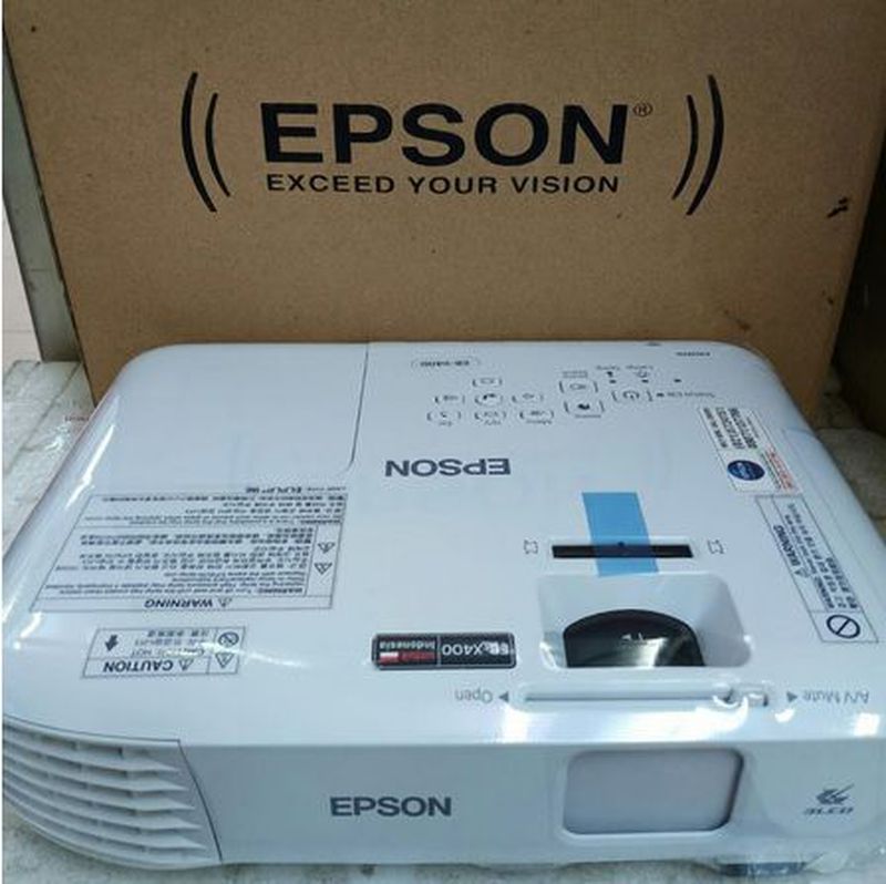 Proyektor Epson EB X400