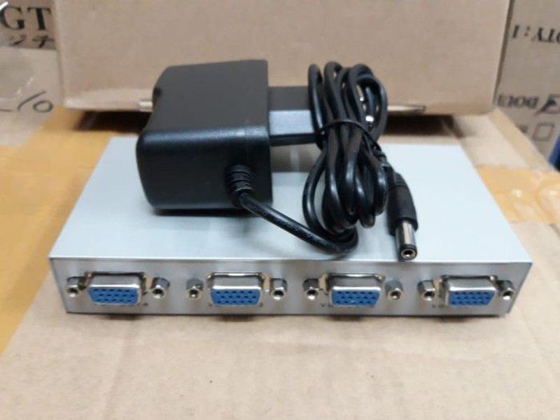 VGA SPLITTER 4PORT