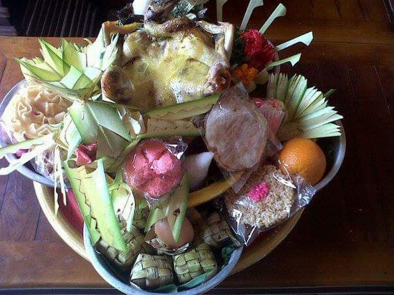 Pejati Alit/Paket
