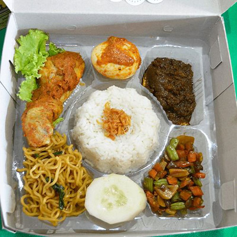 Paket D Nasi Box Makan Siang