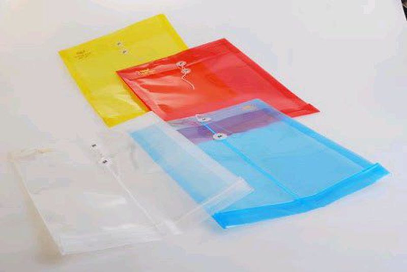 Map Plastik Bertali Folio