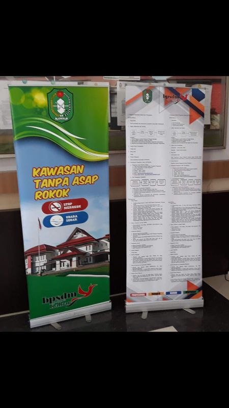 Roll banner