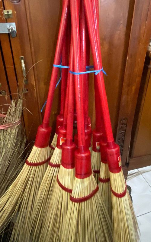 Sapu Lidi Tangkai