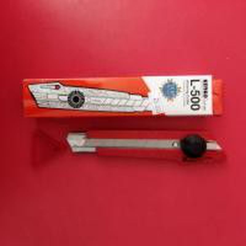 pisau cutter