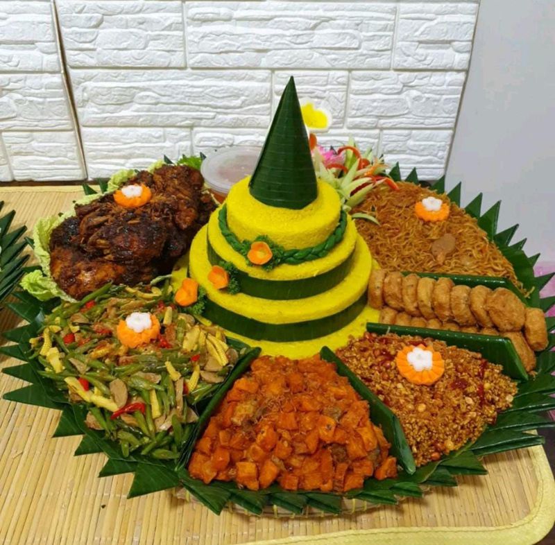 Nasi Tumpeng Besar