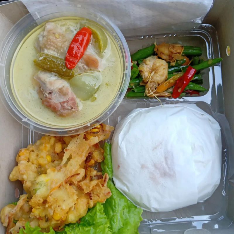 Paket Garang Asem (Nasi, Garang Asem, Bakwan Jagung, dan Sayur Buncis ...