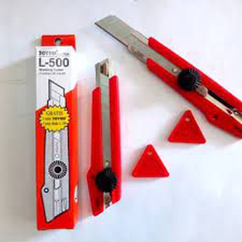 PISAU CUTTER