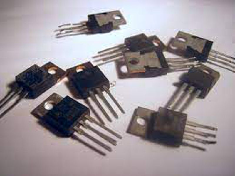 IC REGULATOR - 7809