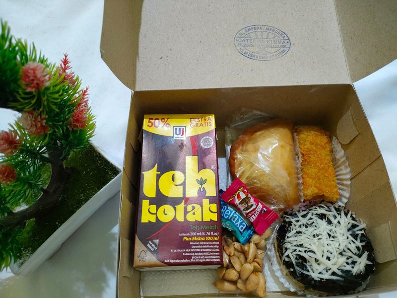 Snack Box 9