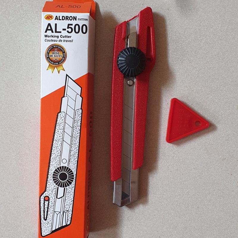 PISAU CUTTER