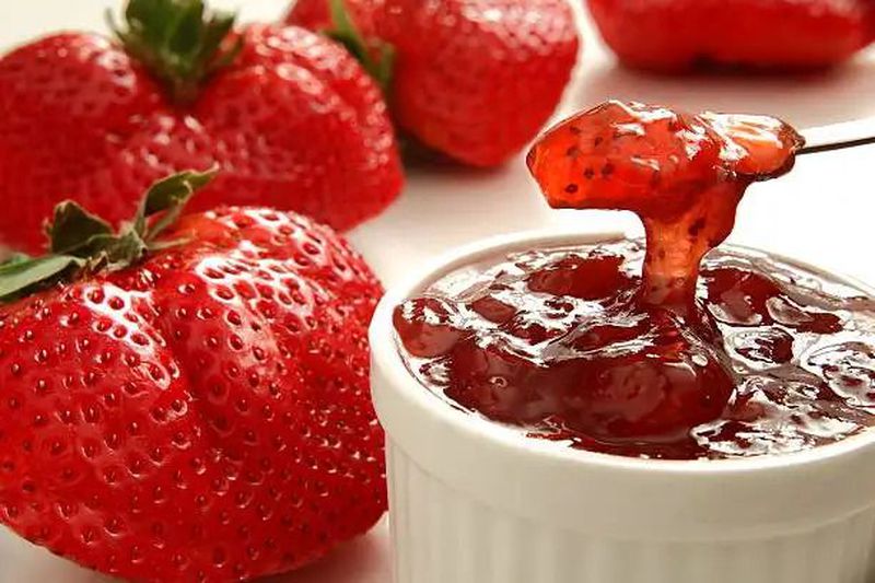 Selai strawberry sw1
