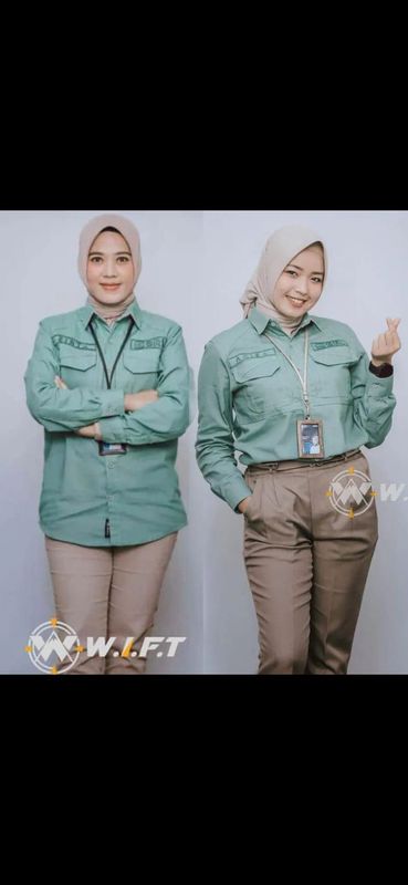 Baju lapangan lengan panjang