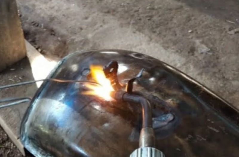Las Tangki Motor