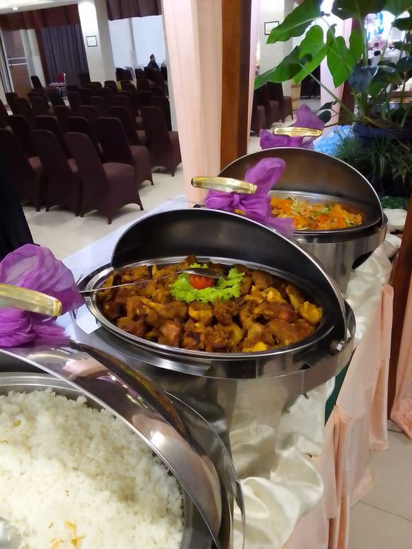 Nasi Prasmanan Biasa