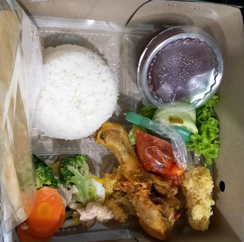 Paket Nasi Box Dan Snack Box Varian R2x