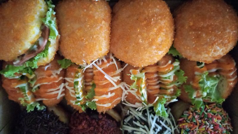 Snack Box 8