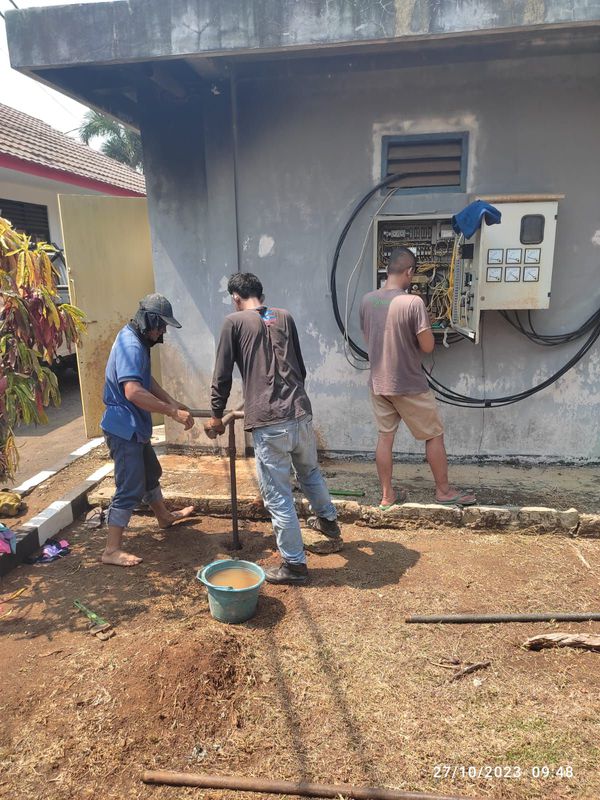 Pembuatan Sumur Grounding