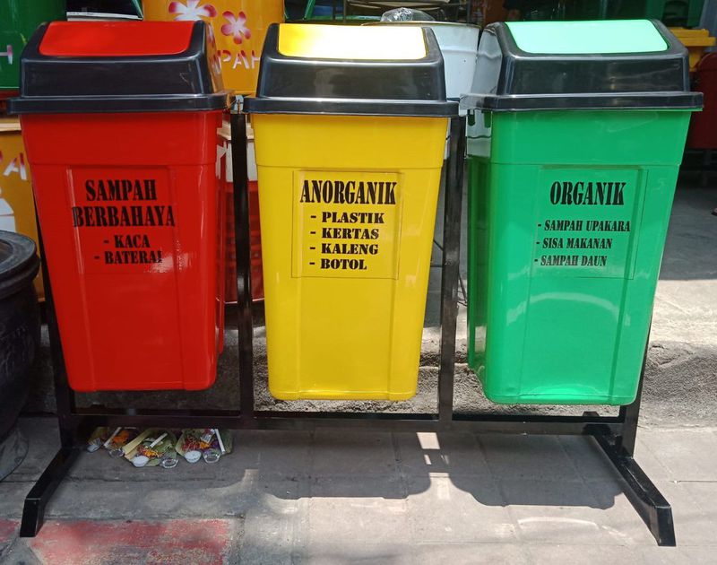 Tempat Sampah 3 Warna
