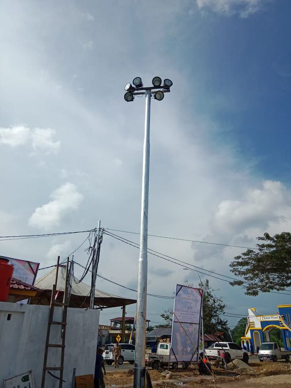 Sewa Lampu sorot & Tiang Besi