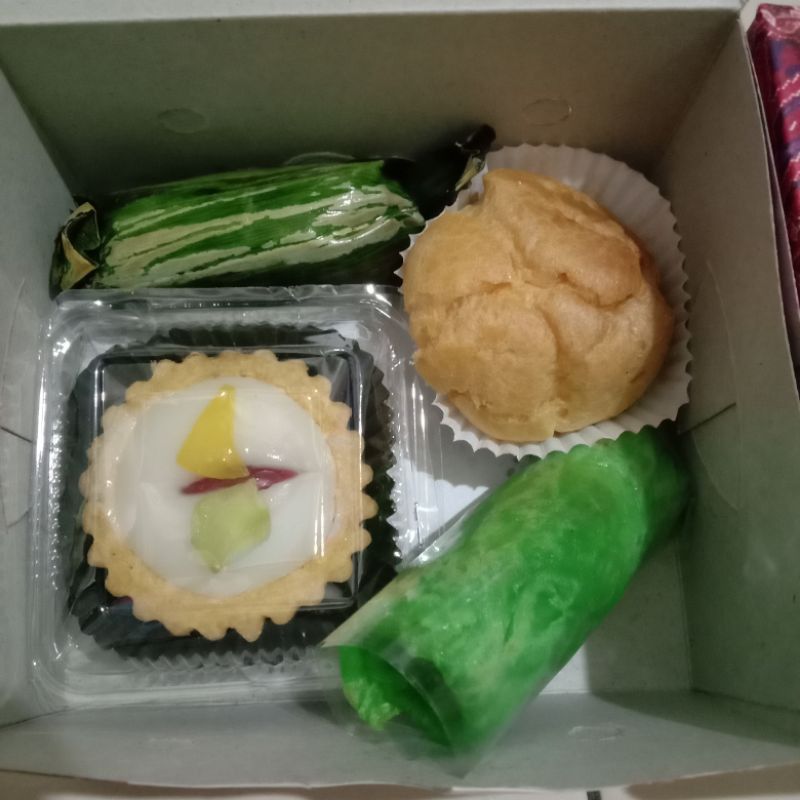 Kue snack box
