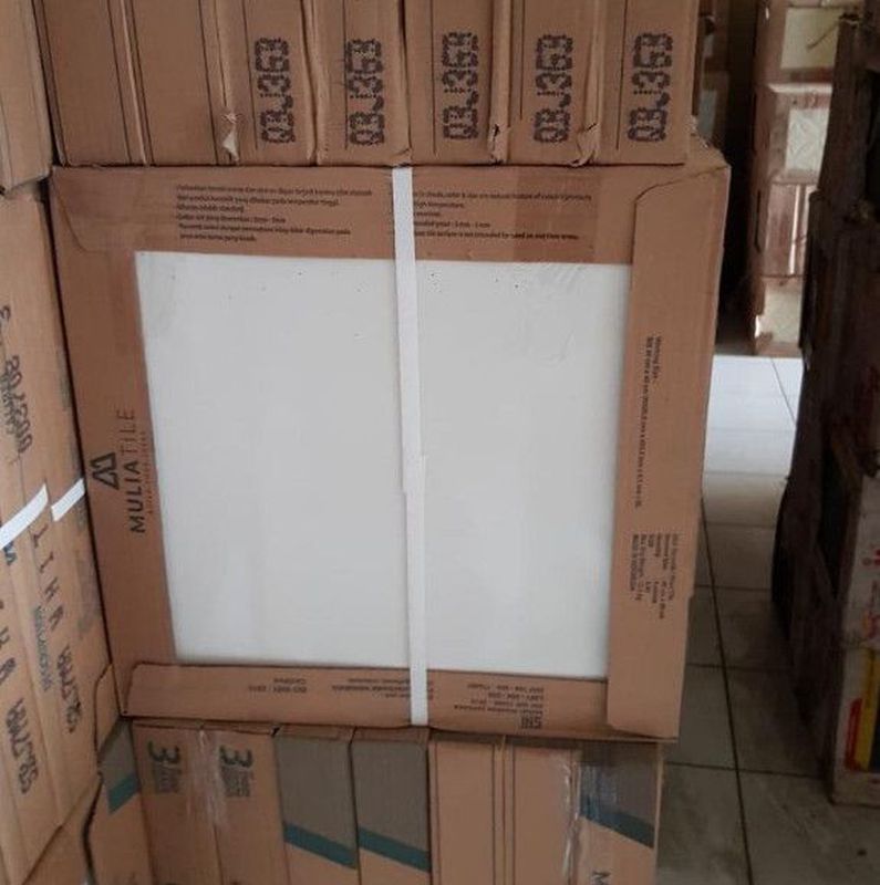 Tegel Keramik SNI 60x60 cm