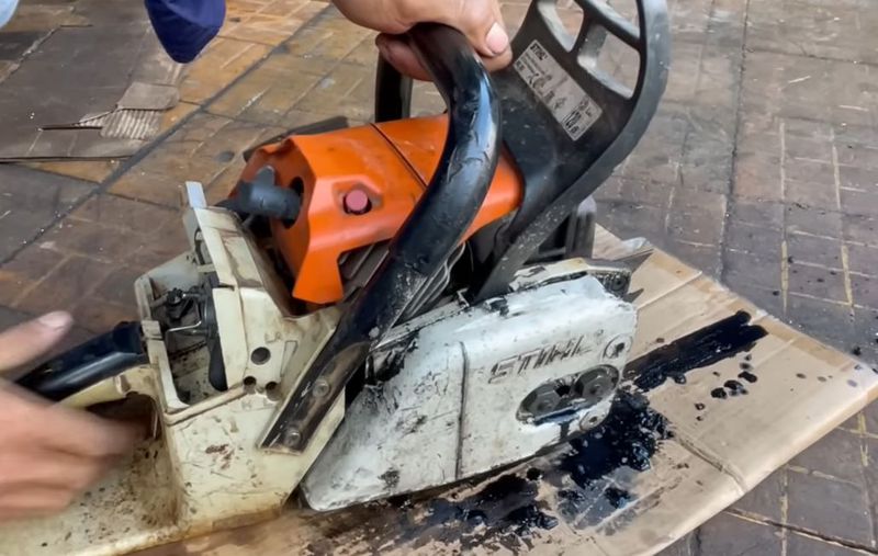 Service Chainsaw