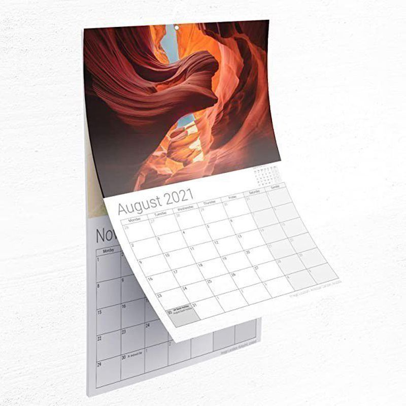 kalender dinding