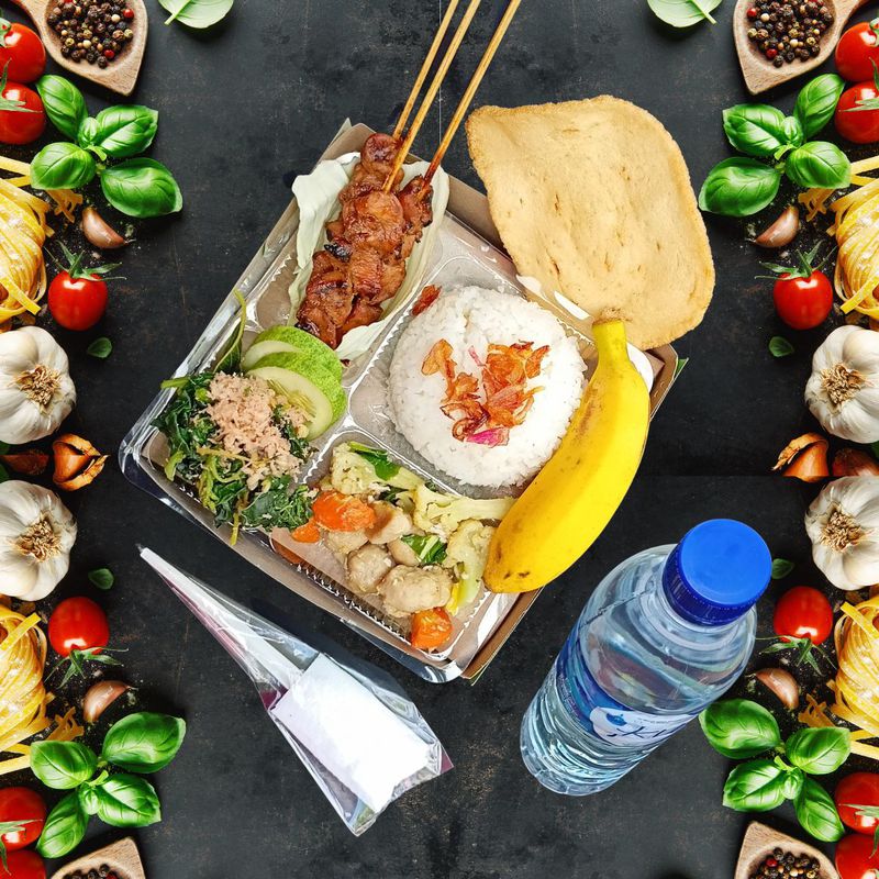 Paket Nasi 4 - Rendang