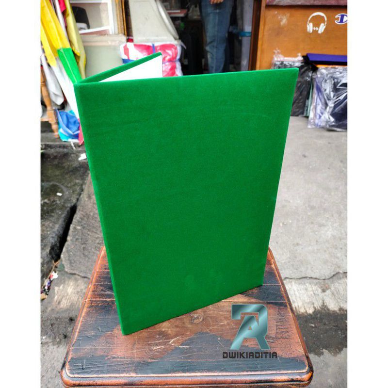 Map Custom - Kuning - Logo