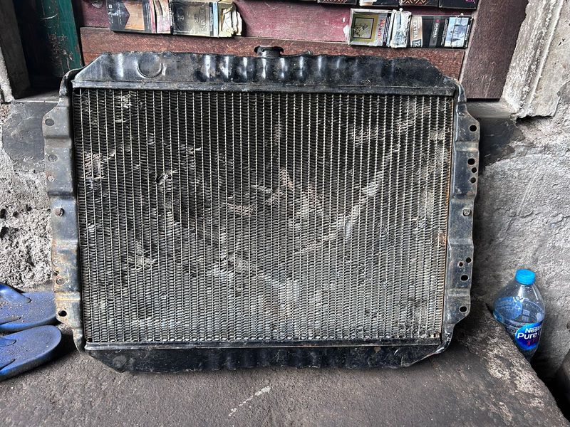 SERVIS RADIATOR GANTI UPPER LOWER TANK