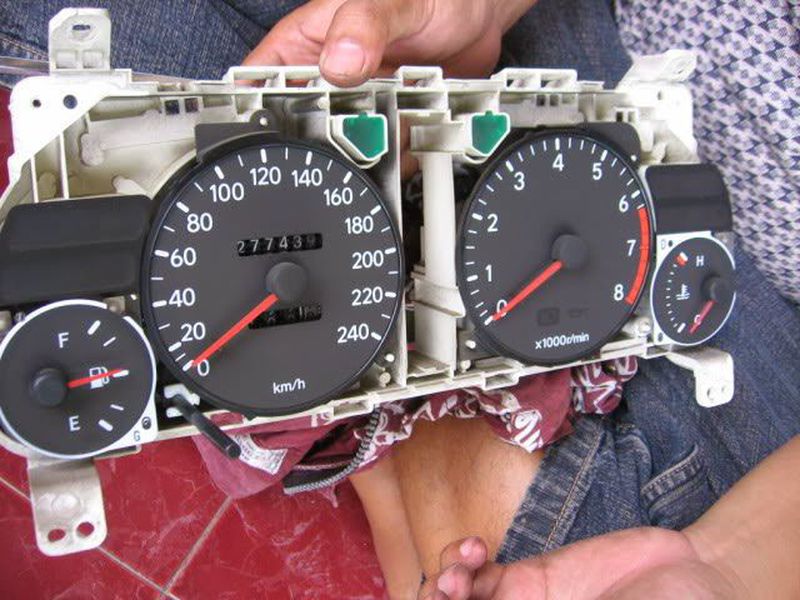 Jasa Service Speedometer Mobil