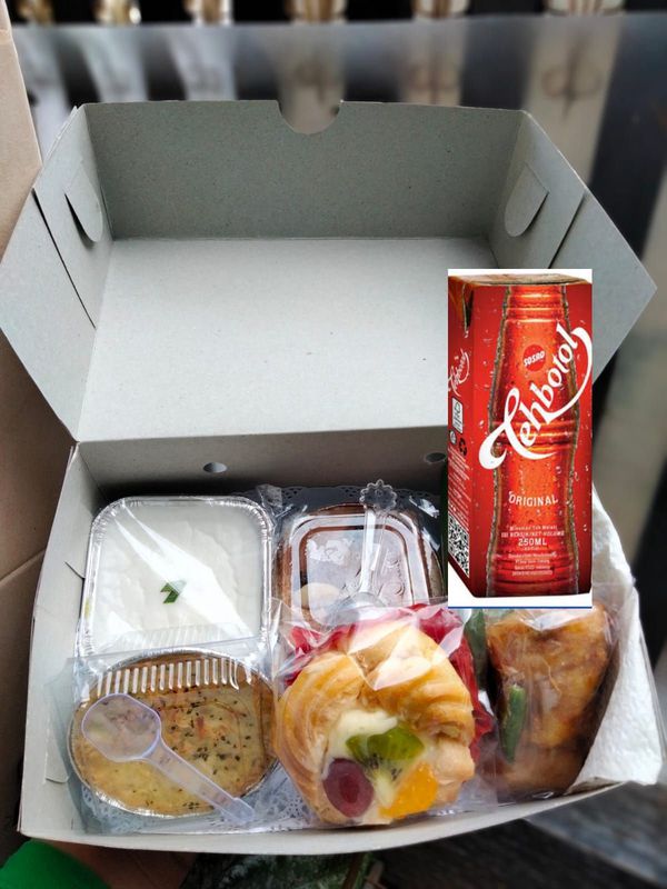 Snack Box Paket 35A by Rani's Catering Harga sudah termasuk pajak dan ...