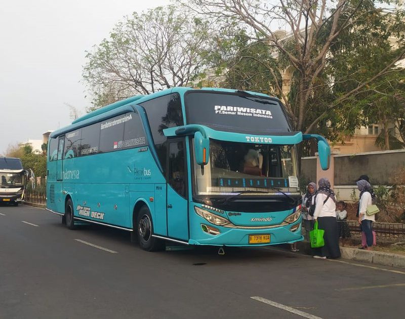 Sewa Bus Pariwisata Garut: Panduan Lengkap Memilih Armada Terbaik untuk Liburan Anda