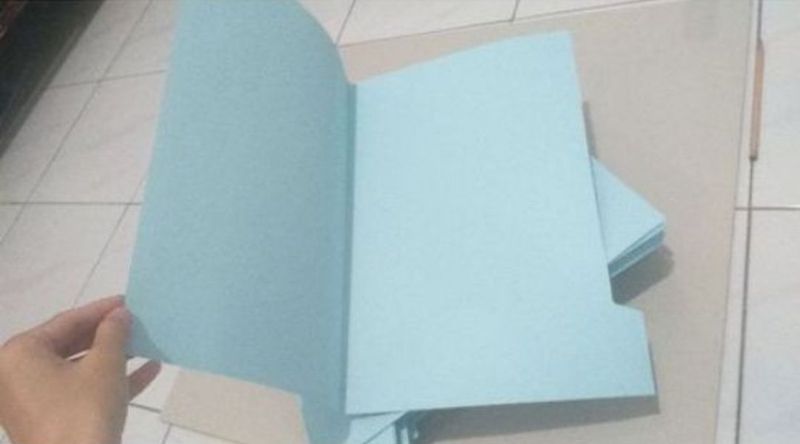 MAP FOLDER BIRU MUDA